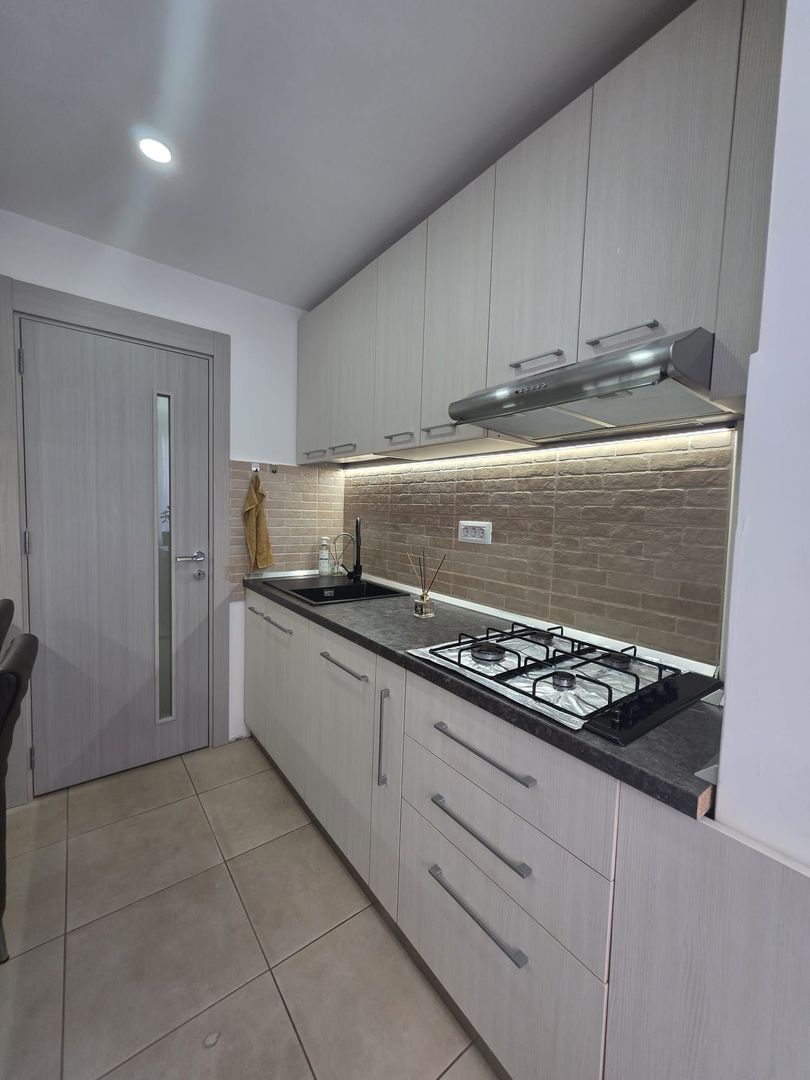 Apartament -LA CHEIE- Mobilat/Utilat- Mutare imediată, Mobilier  NOU- - Poză 8