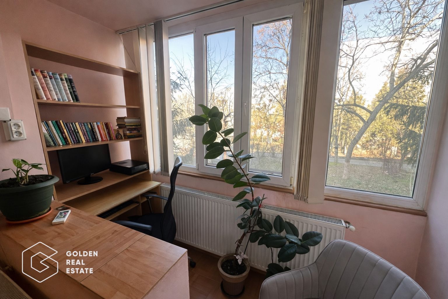 Apartament modern, 2 camere, etaj 1, Vlaicu, centrala proprie,loc parcare,balcon - Poză 3