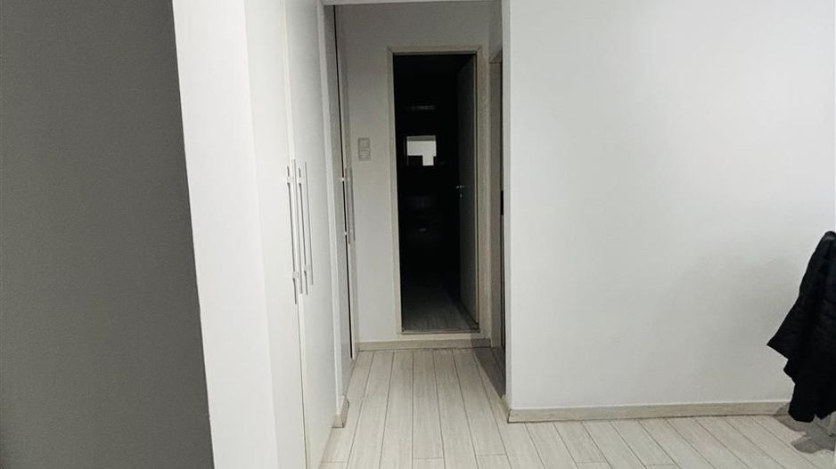 Apartament cu 2 camere zona Rogerius - Poză 8