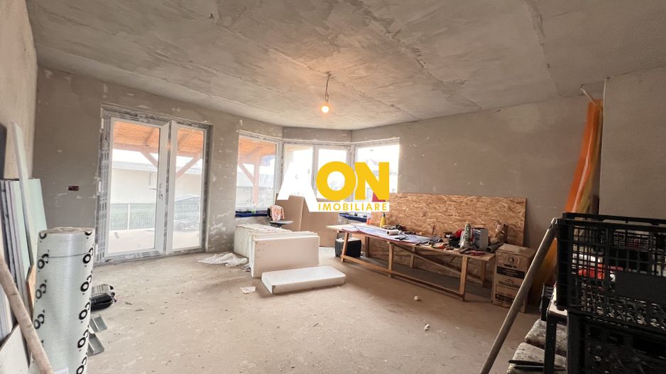 Casa | 250 mpu | SEMIFINISATA | Zona Micesti - Poză 2