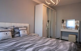 3 camere, clima, bloc anvelopat, Str. Cosminului - Girocului. - Poză 4