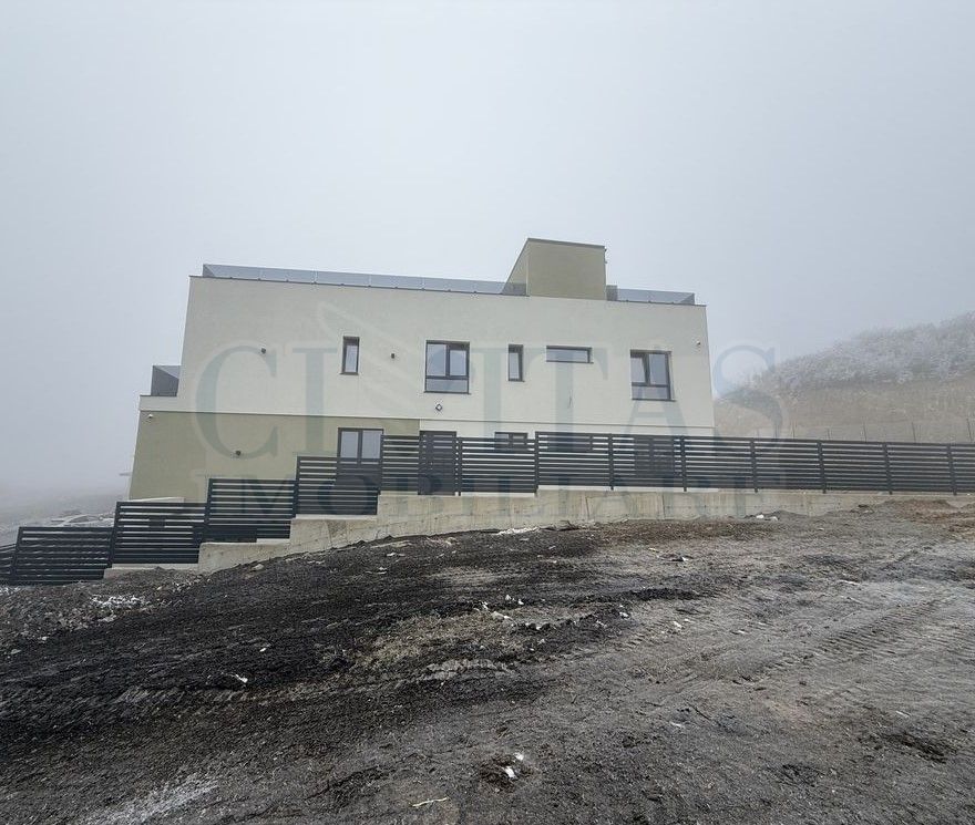 Unitate duplex Cartierul Tineretului, zona Voronet. - Poză 4