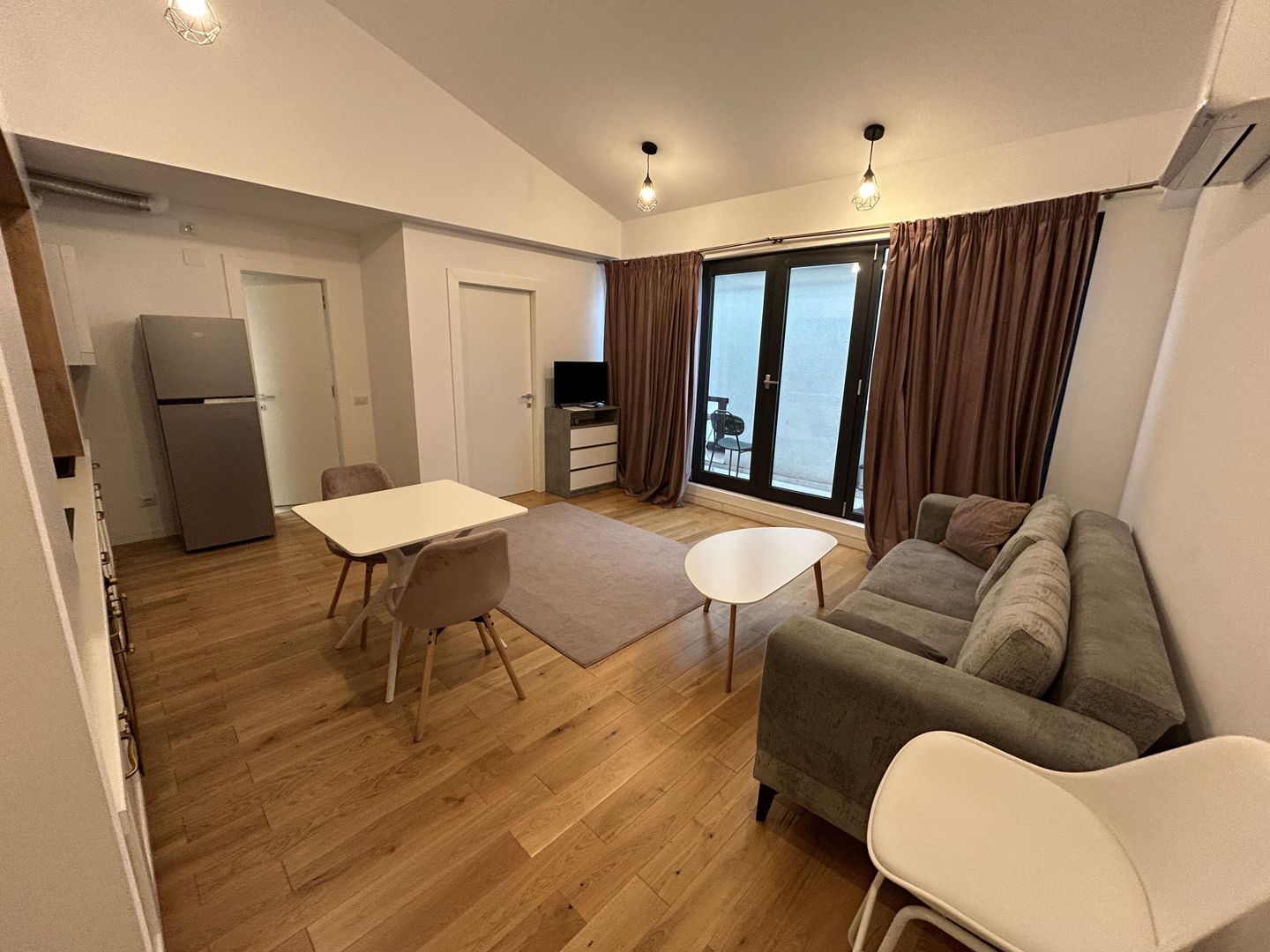 2 Camere Ultracentral Lux Cartierul Evreiesc - Poză 2