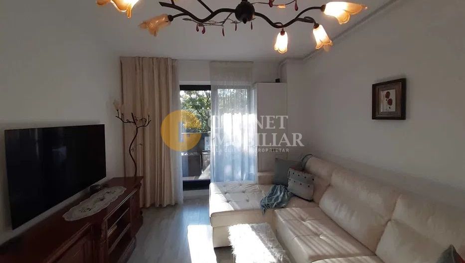 Vanzare - 2 camere - DECOMANDAT - Copou - Poză 2