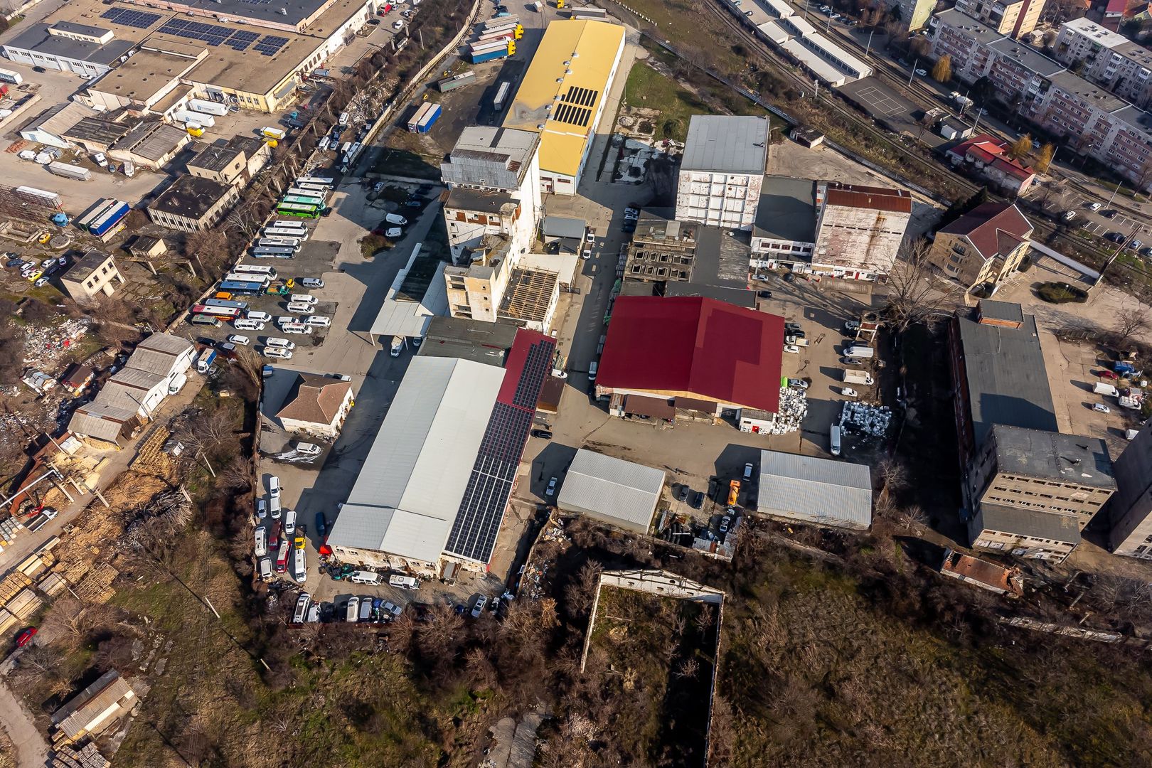 Platforma industriala 3552 mp hale beton si 9883 mp teren - Poză 3