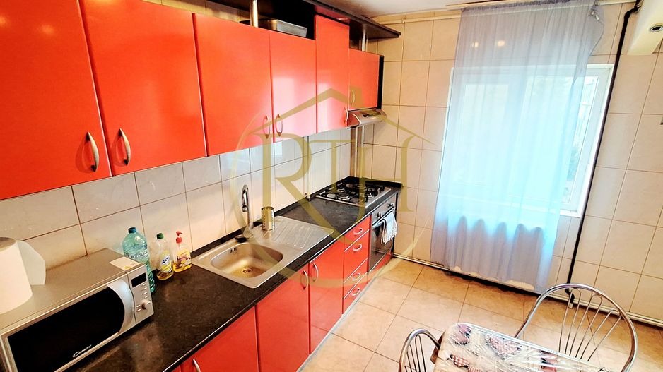 Oferim spre inchiriere,apartament spatios,3 camere,aproape de Spitalul Judetean - Poză 15