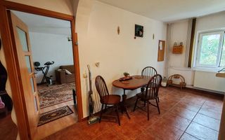 Apartament 2 camere, str Vicina, decomandat, 61 mp - Poză 2