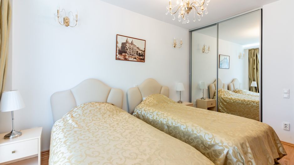 Apartament spatios 3 camere,  P-ta Unirii/ Sf Vineri - Poză 7