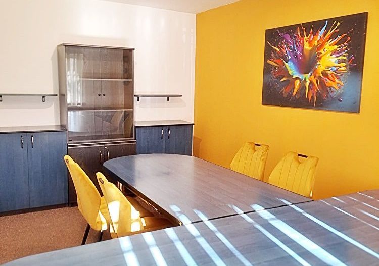 Zona Faget- Apartament cu doua camere, mobilat pentru birouri, 450 euro - Poză 2