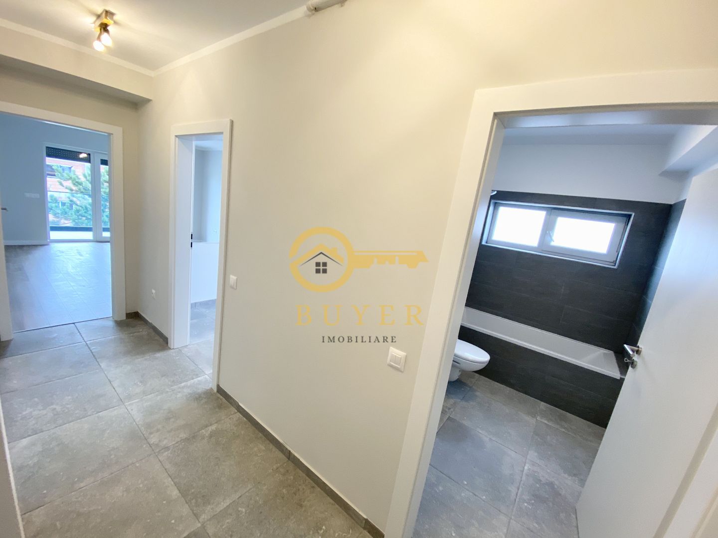 Apartament 3 camere si terasa mare la etaj 1-A.C , jaluzele electrice - Poză 13