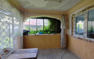 Casă cu teren generos în Dărmănești, DB– oportunitate pentru locuit/investitie - Poză 5