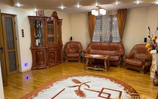 Vila de vanzare D+P+1 220 mp cu teren 300 mp, pret 285000 euro negociabil ! - Poză 1