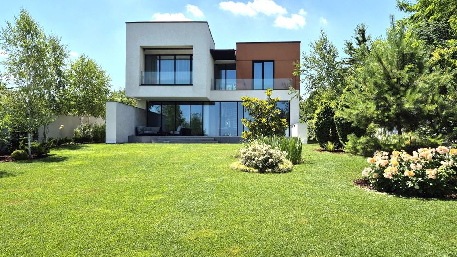 Smart-Home nZEB spectaculoasa Bucuresti Sector 1 cu deschidere lac -teren 2000mp - Poză 2