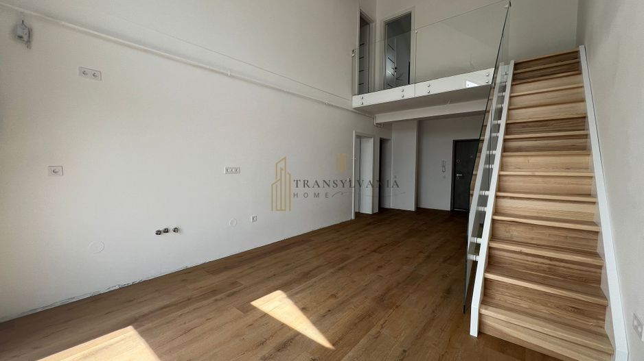 Apartament 4 camere, suprafata generoasa - Poză 4