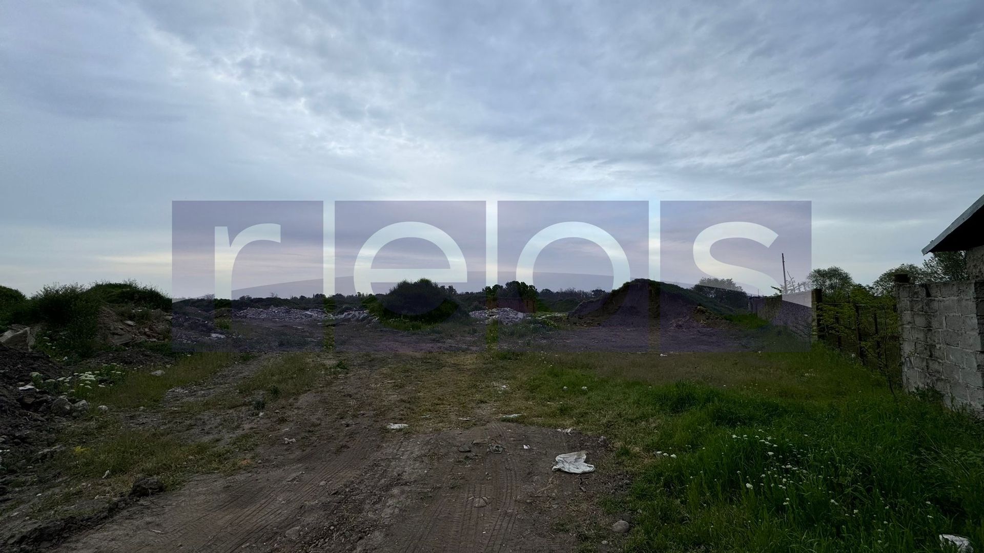 VANZARE TEREN 16.000 MP | 2 LOTURI | CONSTRUCTII EXISTENTE | ROSIORI DE VEDE - Poză 4