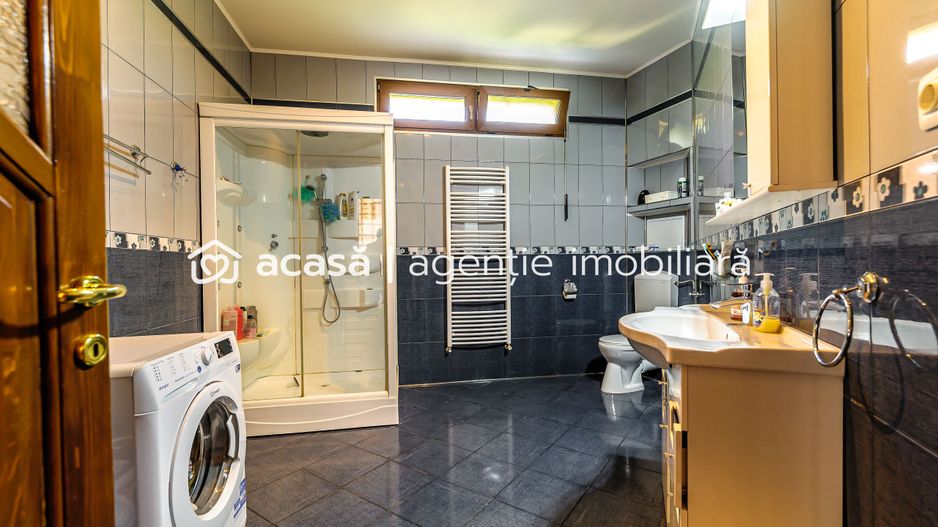 Casă superbă cu 6 camere, gradină și terasă, în centrul Aradului. - Poză 10