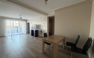 Bucatarie inchisa. Curte proprie. Cu 2 bai - Poză 1