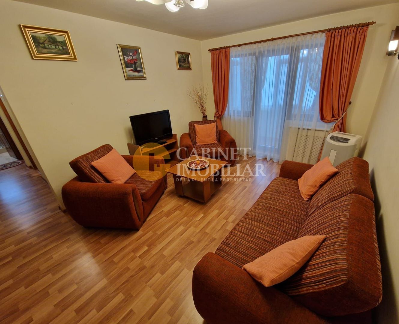 3 Camere Semidecomandat- Etaj intermediar-Zona Alexandru cel Bun - Poză 2