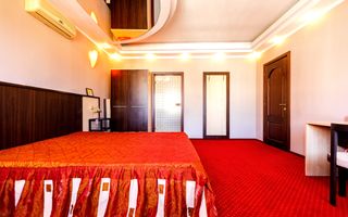 Dumbrăvița, la intrare – casă exclusivistă ideală locuință sau birou - Poză 15