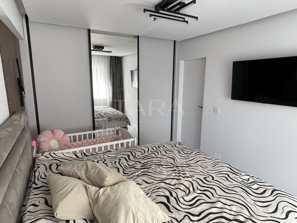 Apartament ultrafinisat cu 3 camere în Baciu - Poză 6