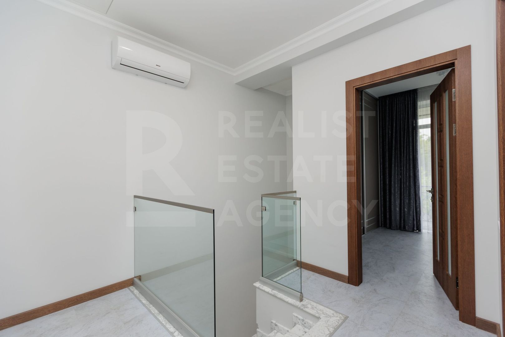 Chirie duplex, 4 camere,  str. Alexandru Marinescu Buiucani. - Poză 15