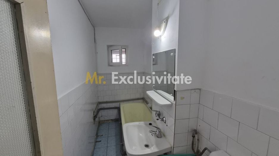 Spațiu comercial de închiriat- lângă spitalul Municipal Curtea de Argeș - Poză 6