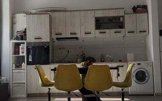 Inchiriez apartament zona centrală - Poză 5