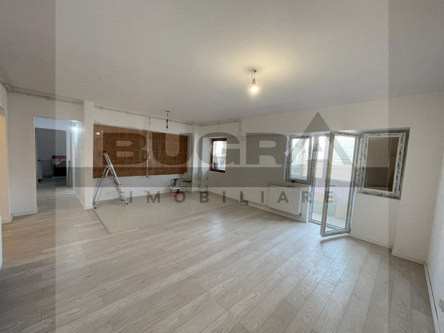Apartament de 3 camere, finisat, 63mp, zona Restaurant Regal - Poză 1