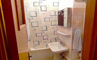 250 Euro/luna, Inchiriere apartament doua camere , Micro19 - Poză 8