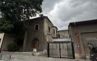 Casa-Curte proprie | Plantelor |