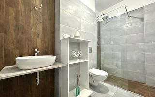 Apartament 3 camere, decomandat, cu loc de parcare - Poză 9
