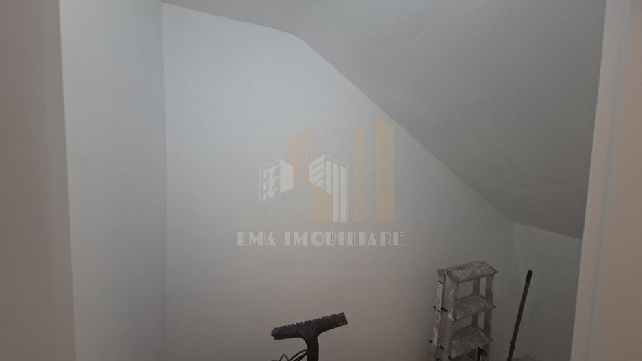 Apartament 2 camere semidecomandat Brasovul vechi - Poză 8