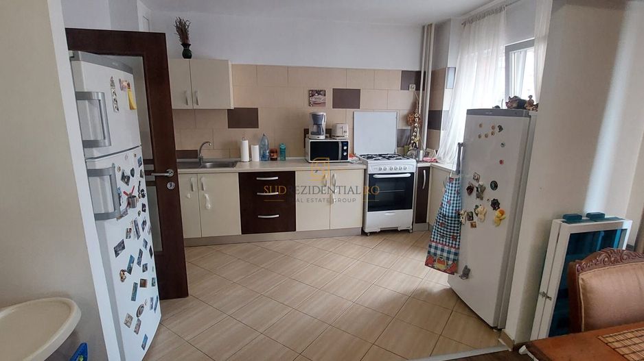 Apartament 3 camere, mobilat si utilat, metrou Eroii Revolutiei - Poză 4