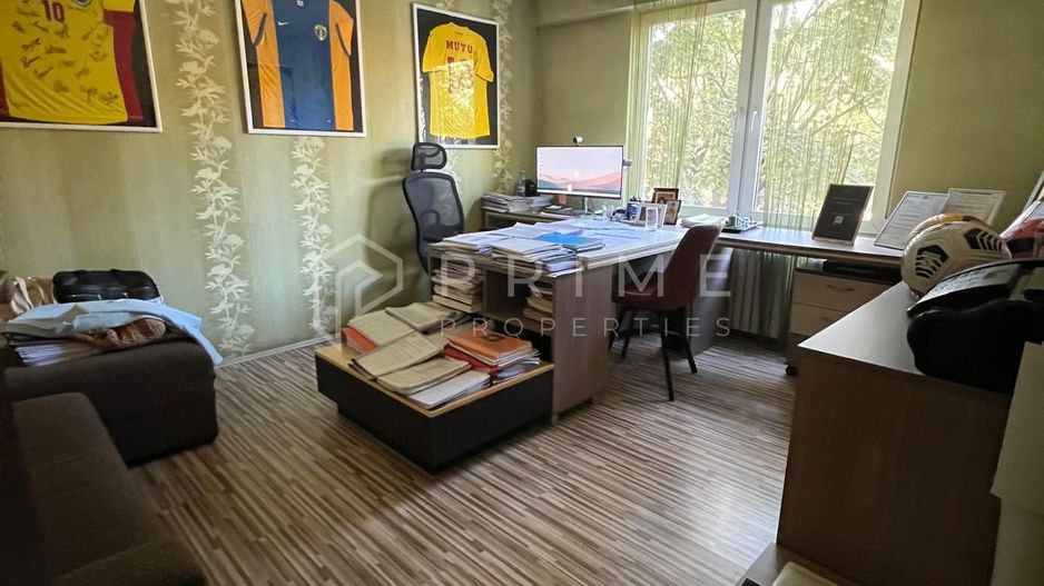 De vânzare apartament 3 camere, Bd. 1 Decembrie 1918, Cartier Tudor - Poză 1