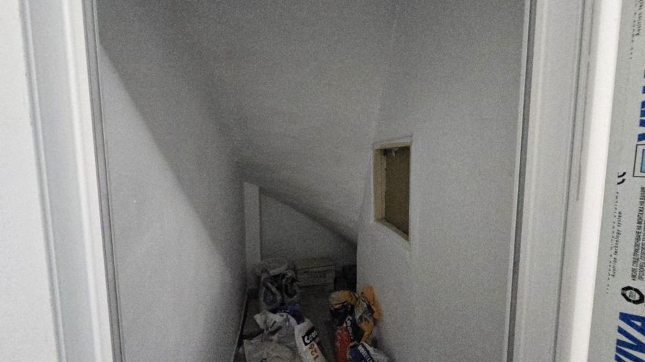 Casa renovata 105mp utili si curte libera 45mp -Eroii Revolutiei - Poză 11