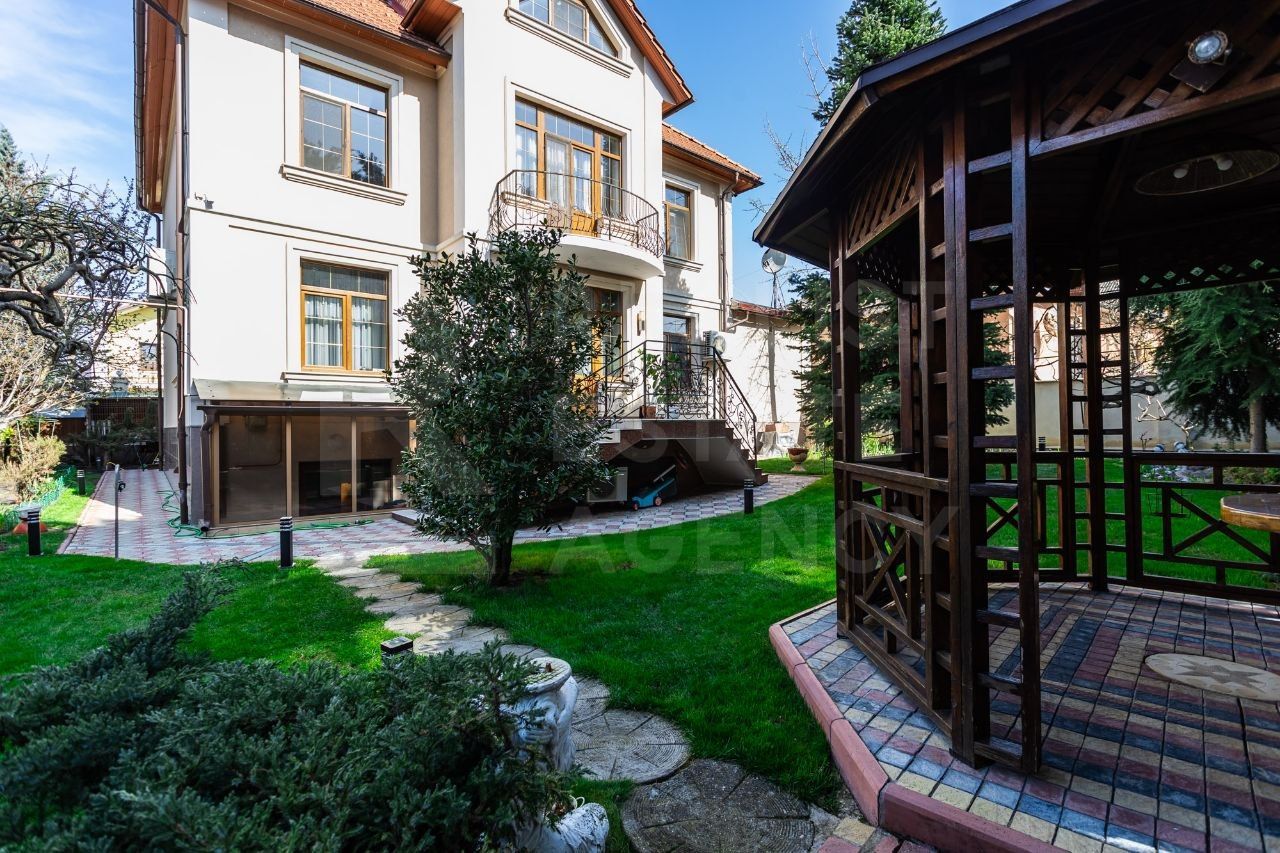 Vânzare, casă 3 nivele, stradela  5 Pomicultorului, Codru - Poză 10