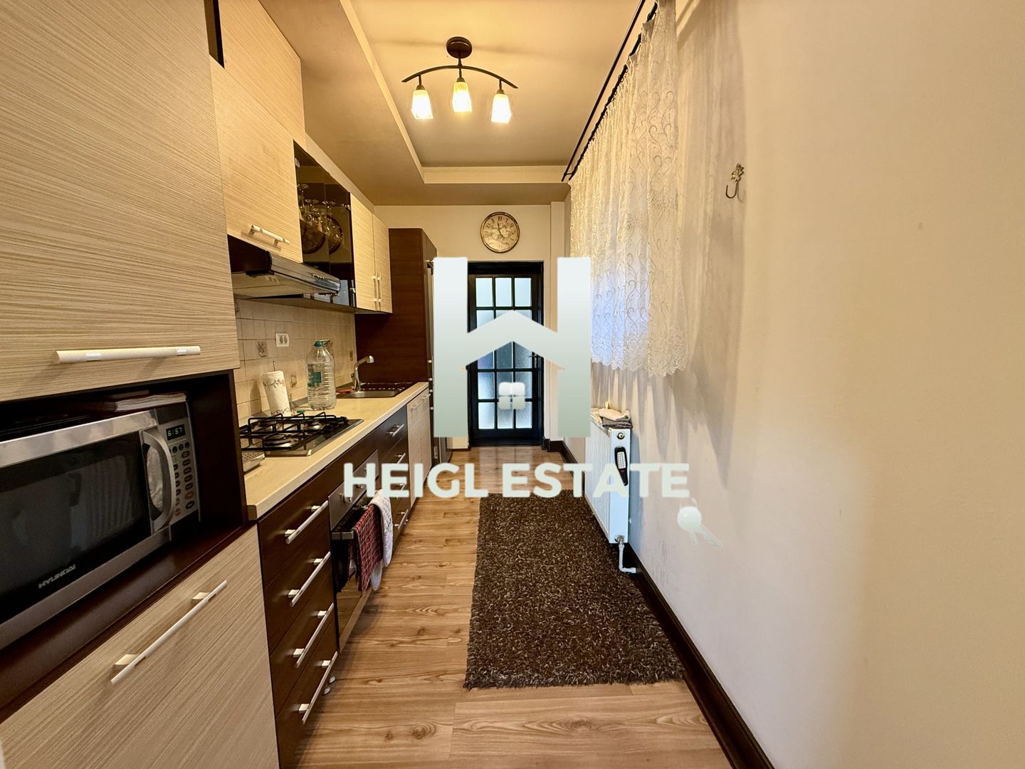 Casa individuala cu 10 camere 1600 mp teren - Poză 18