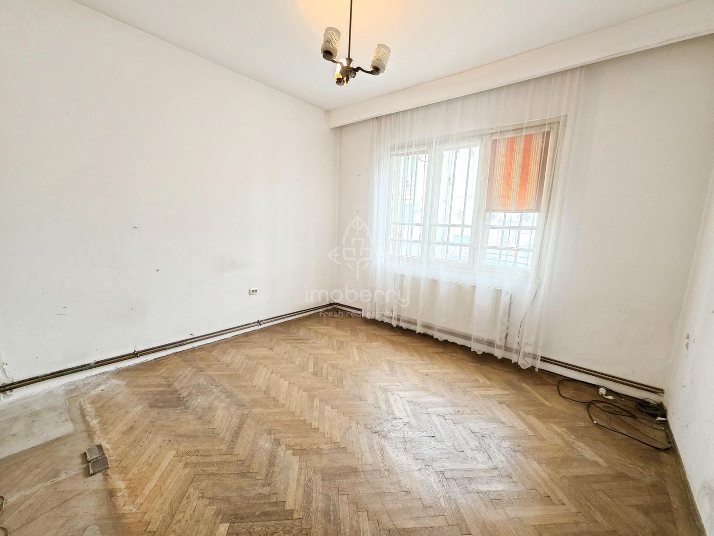 Vanzare imobil Str. Episcop Radu | OPORTUNITATE | Oferta RARA | - Poză 10