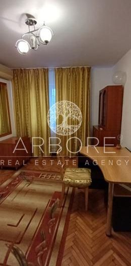 Apartament lux, zona Piata Victoriei, 4 camere , 2 bai, centrala termica  terasa - Poză 12