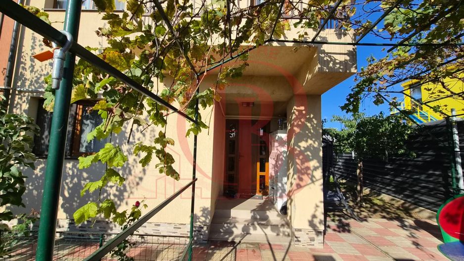 Casa Mobilata 4 camere Panouri Fotovoltaice Theodor Pallady - Poză 3
