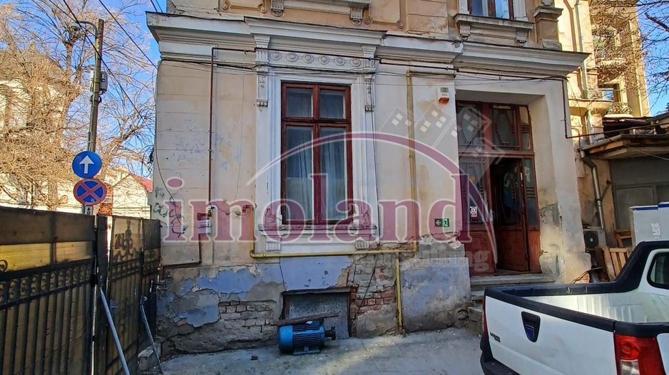 Ocazie - investitie - vila interbelica - Poză 1