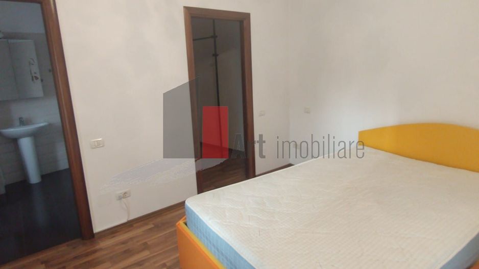 Vilă Occidentului - birou sau locuintă - Poză 7