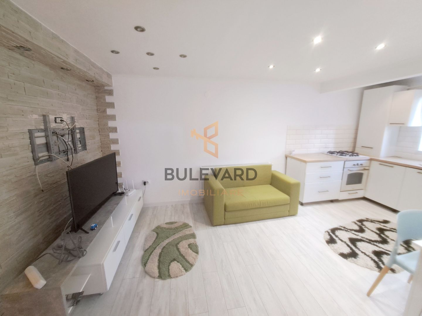 Apartament la casa, acces curte, cartier Zorilor. - Poză 3