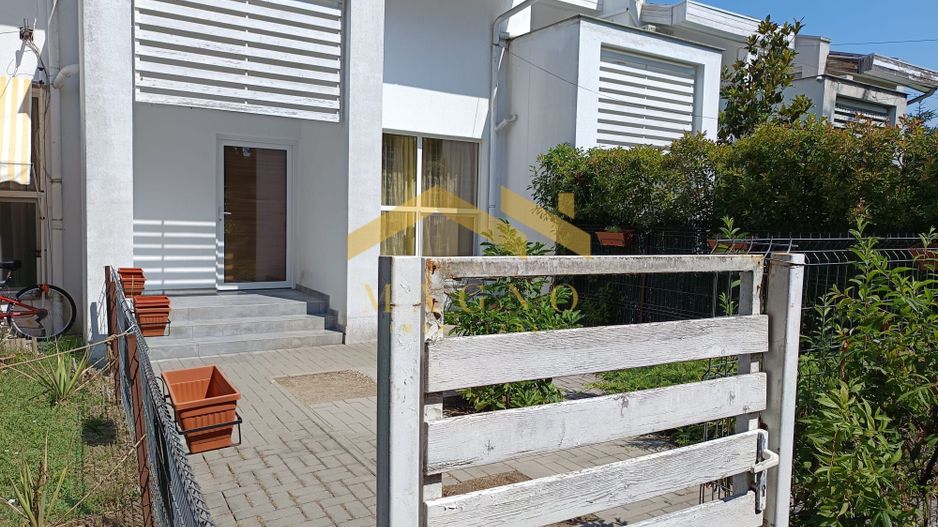 CASA SPATIOASA CU 4 CAMERE CARTIER GRADISTE - Poză 5