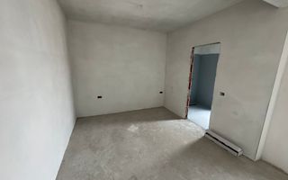 Gradina proprie de 62 mp. Decomandat. 40 mp utili - Poză 2