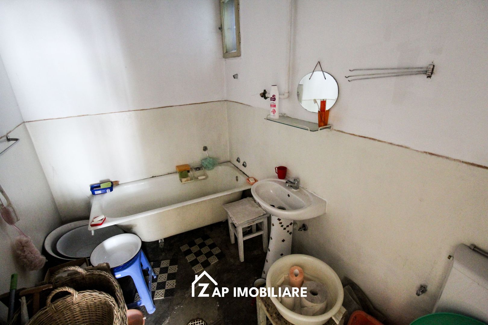 Cartierul 7 Noiembrie - Casă P+E Solidă - Singu - Poză 8