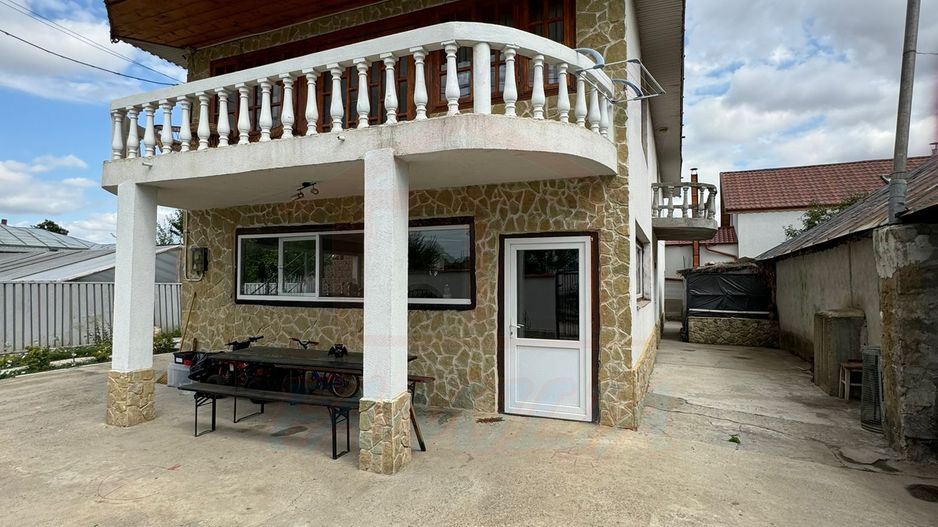 🏡 PROPRIETATE CU POTENȚIAL COMERCIAL ȘI LOCUINȚĂ | 62.000 € - Poză 2
