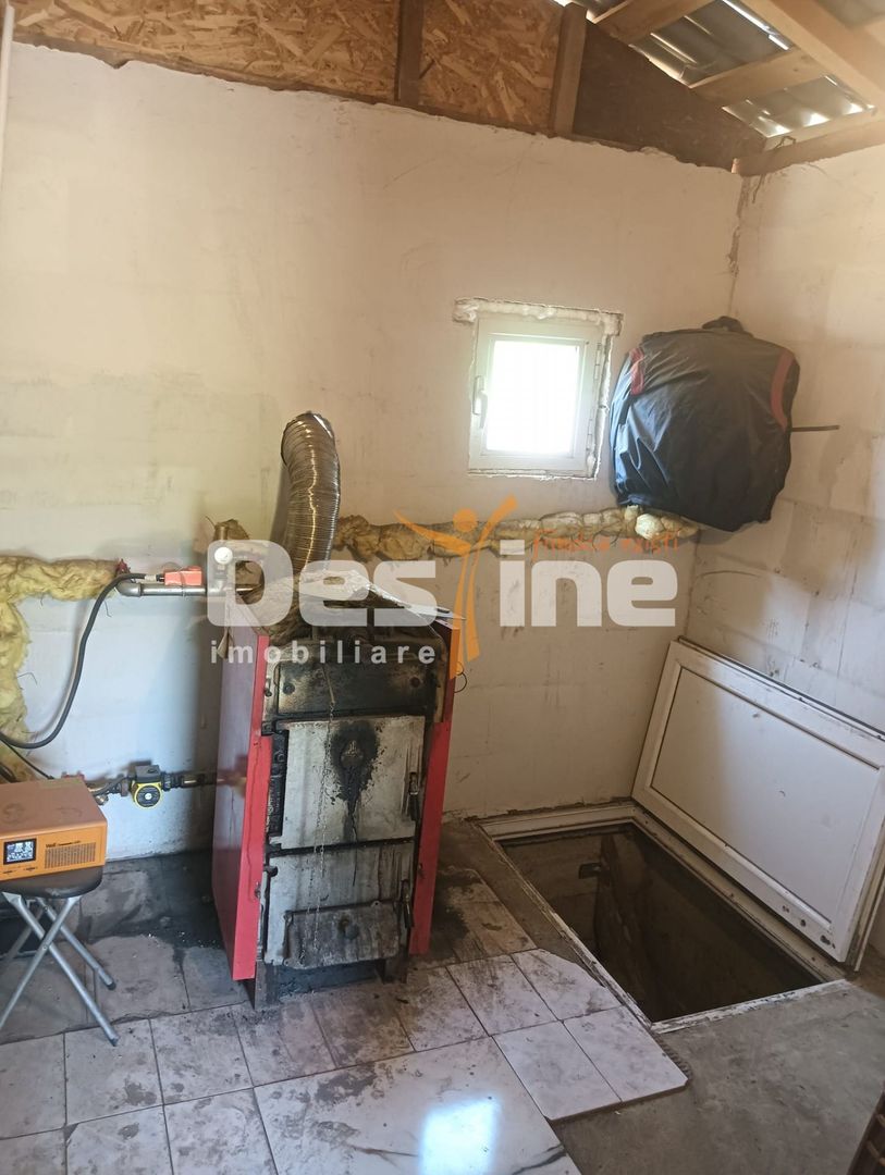 Casă PIETRĂRIE | 2 camere, 70 mp, 400 mp teren, loc de parcare - Poză 12