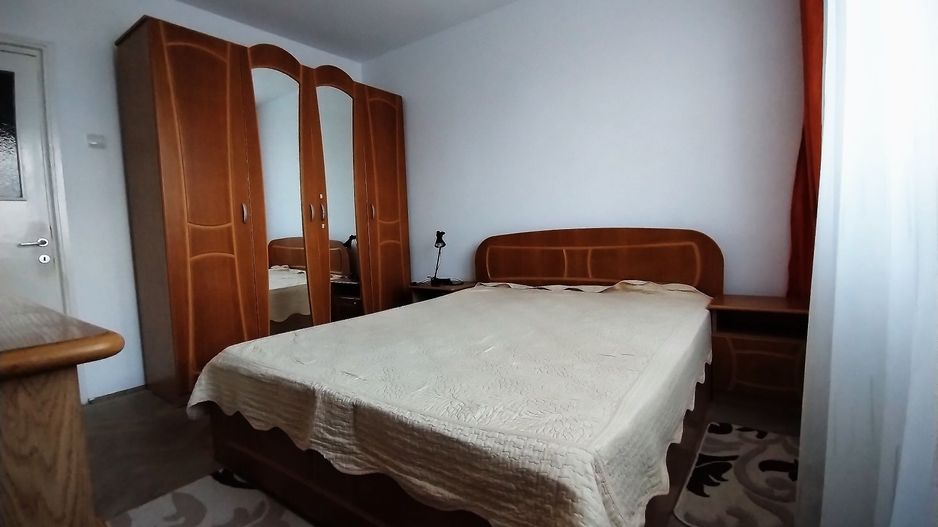 Apartament 2 camere de închiriat – Tomis 2, zonă centrală - Poză 3
