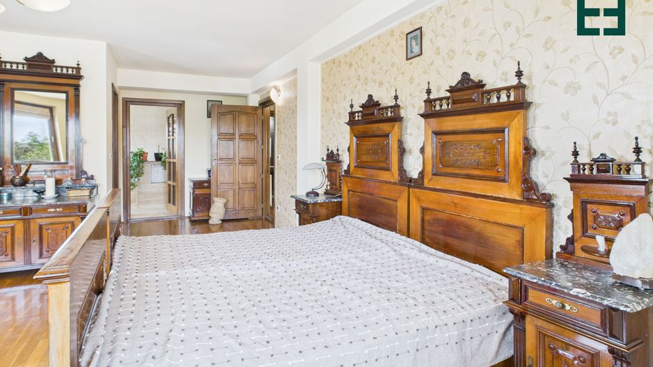 Vilă cu 6 camere - Zona Subcetate - Arad - Poză 21